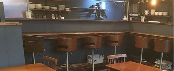 STEP2：大分駅にある「ワインとカレーとイタリアン テル」でディナー